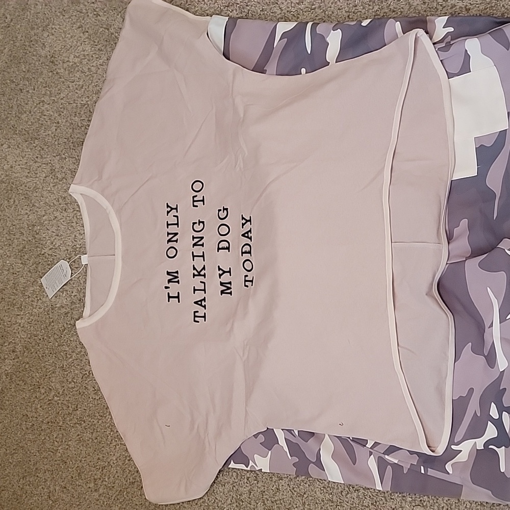 New with tags sweatshirt/pants